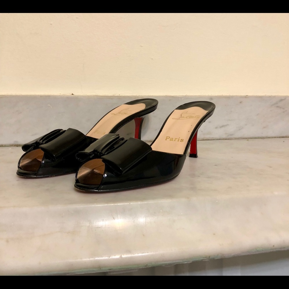 38.5 Used Christian LouBoutin Kitten Heel